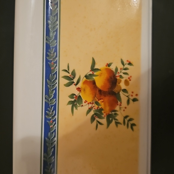 Three Farmhouse Ceramic Mini Loaf Pans - Picture 4 of 5